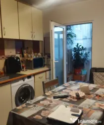 Apartament 2 camere de vanzare, situat in zona Poarta 6