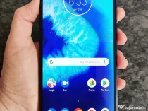 Motorola G8 cu 64 Gb rom si 4 Gb ram