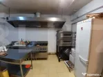 Pensiune 14 camere cu bai proprii si intrari separate, 500 m