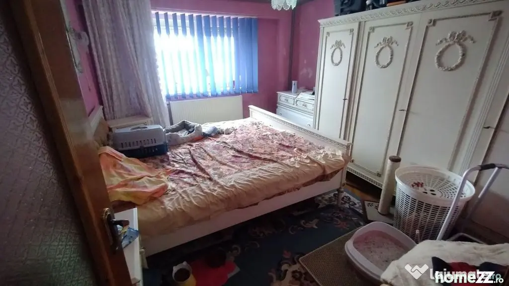 Apartament 4 camere decomandat Dacia