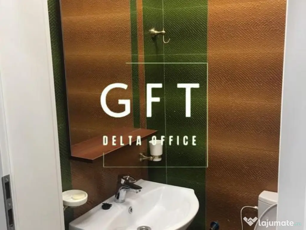 Apartament 3 camere, etaj intermediar 1 - decomandat, zon...