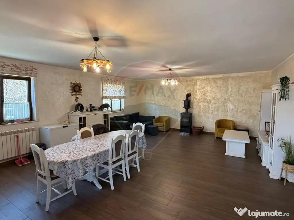 Casă / Vilă Coțofănești Bacău