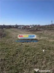 Vindem teren intravilan Calinesti 845 mp , deschidere 13,5 m 