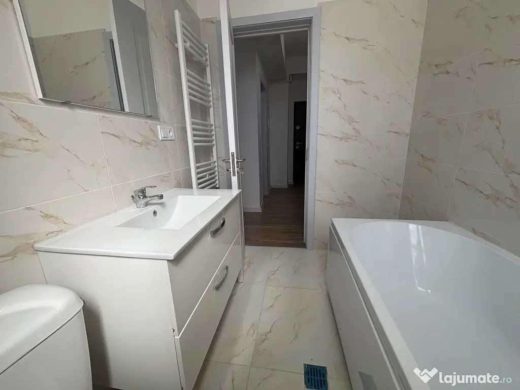 Ap. 1 cam decomandat, bloc nou, mobilat si utilat, se acceptă credit