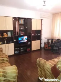 Apartament, 2 camere, decomandat, etajul 1/10, zona 8 Martie