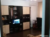 Apartament, 2 camere, decomandat, etajul 1/10, zona 8 Martie 