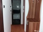 Apartament, 2 camere, decomandat, etajul 1/10, zona 8 Martie 