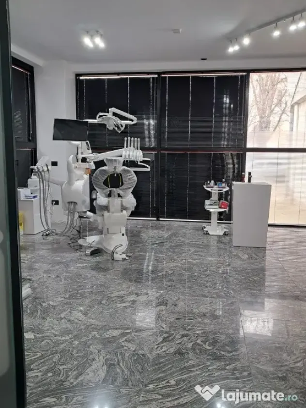 Spatiu comercial,2 băi,zona Frumoasa,vis-s-vis de Mănăstirea Frumoasa