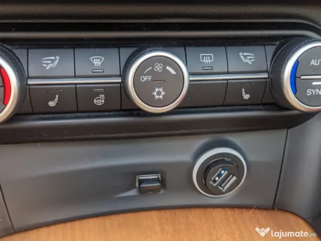 Alfa Romeo Stelvio First Edition 280CP 2017 pornire cheie, panoramic