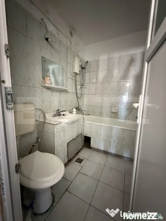 Apartament 3 camere, 55 mp, zona Micro 4
