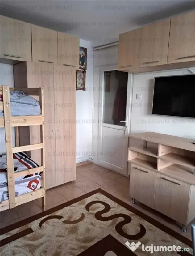 Garsoniera semidecomandata - zona Brasovul Vechi