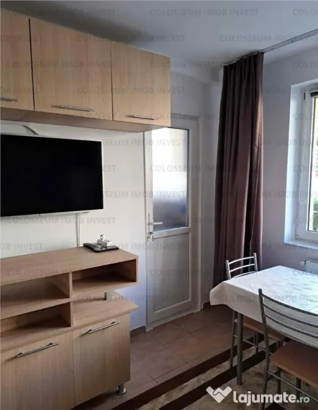 Garsoniera semidecomandata - zona Brasovul Vechi