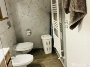 CHIRIE 2 Camere Bloc Nou, Parcare, zona Coresi 