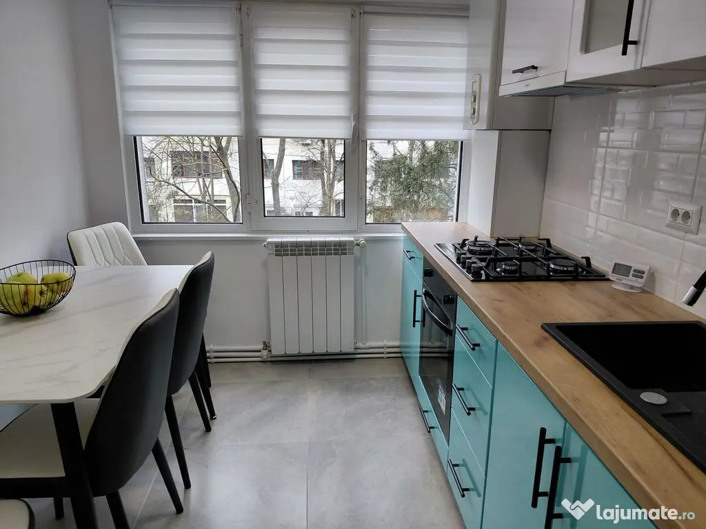 ???? Apartament 3 camere – Micro 16, etaj 2, (în spate...