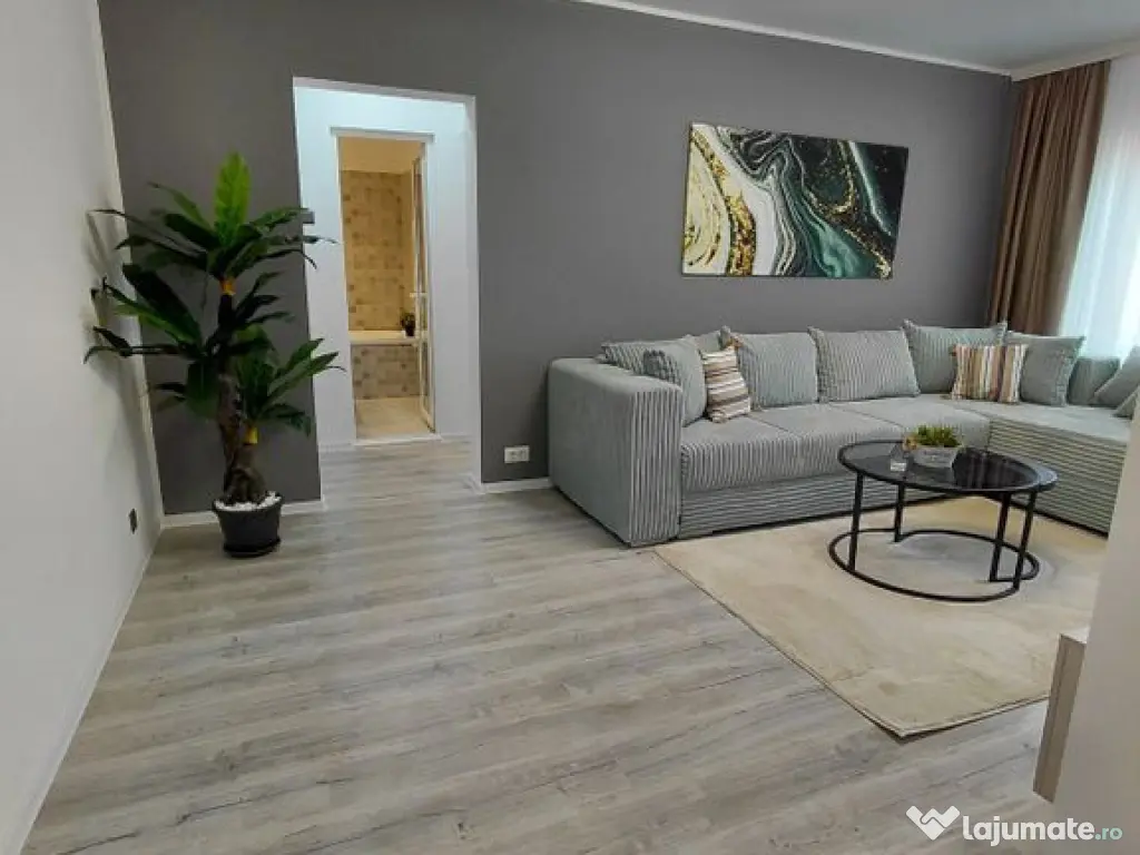 ???? Apartament 3 camere – Micro 16, etaj 2, (în spate...