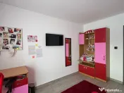 Dormitor pt. fetite ca nou