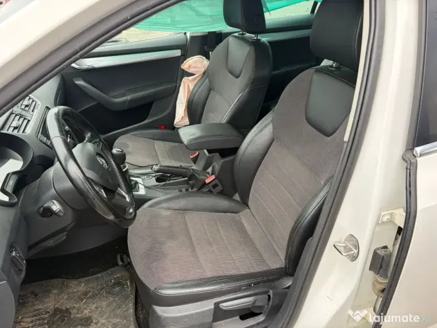 Dezmembrez Skoda Octavia III Combi (5E5) 1.6 TDI CXXB 110 cai