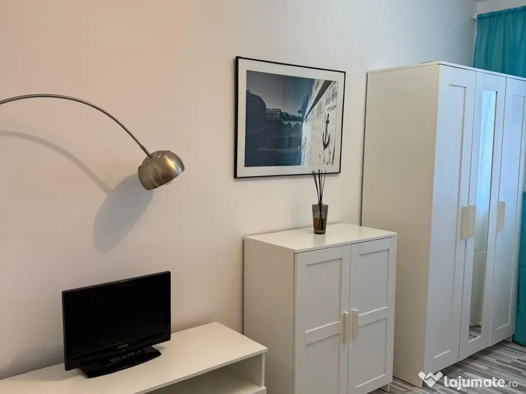 Garsoniera de inchiriat