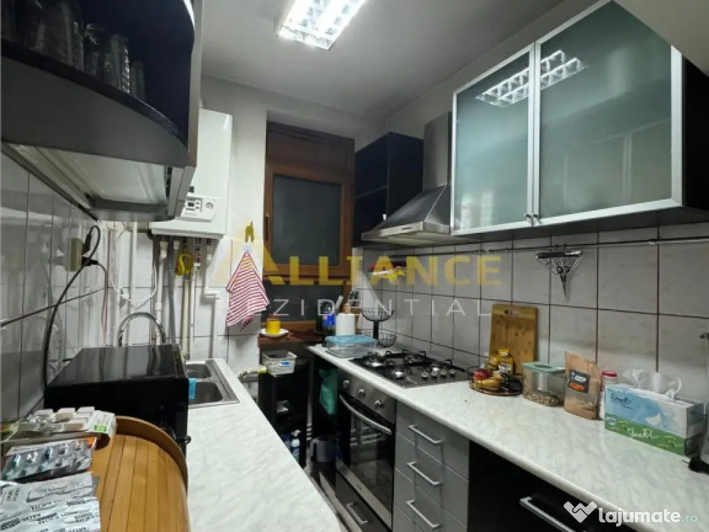 2 camere decomandat - pozitie excelenta -> Zona Unirii, Metr