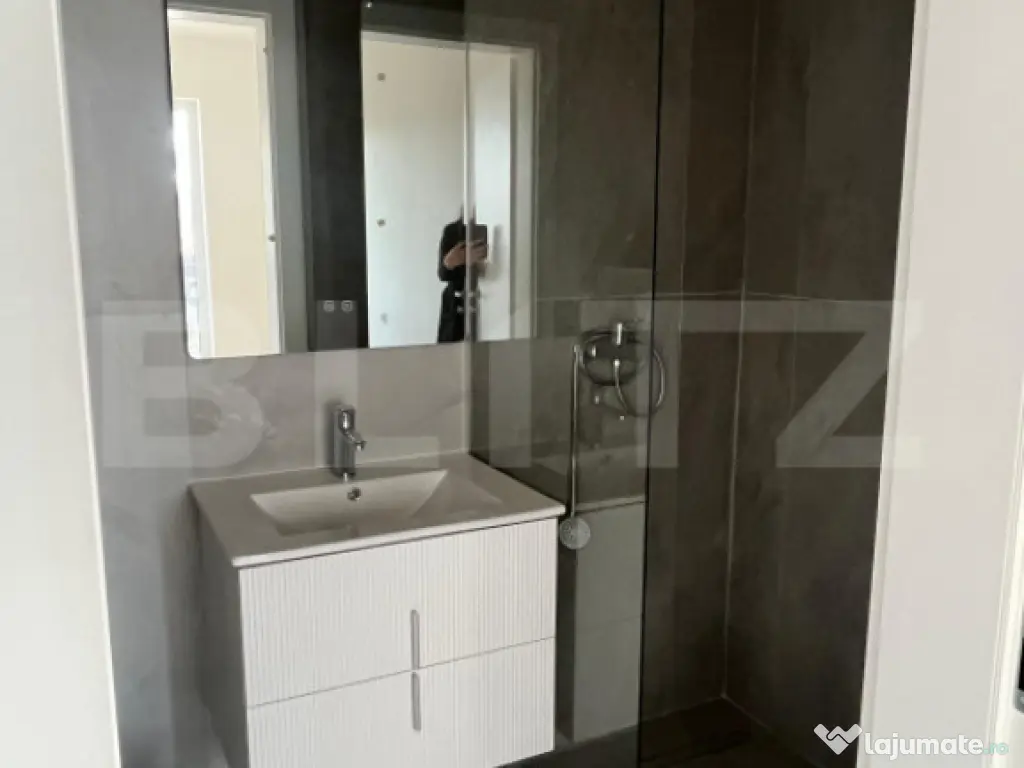 Apartament 3 camere, 2 băi, 2 terase, bloc nou