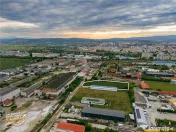 FILM! 4.600mp,aria industriala,utilitati aproape:hala,depozi 