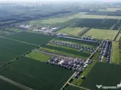 Teren 2.5 ha cu proiect pentru 60 case la 20 minute de Bucur 