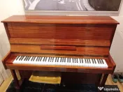 Pian foarte bine întreținut 