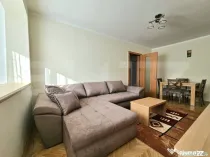 Apartament 3 camere, 74 mp, Decomandat