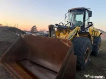 Cilindru hidraulic incarcator frontal vola New Holland W230 piese