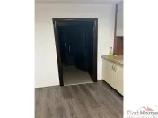 Spatiu birouri,cabinete,intrare stadala,zona Pompieri,76 mp 