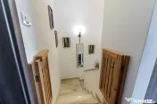Casa este gata. Curtea este gata. Tu trebuie doar să te ...