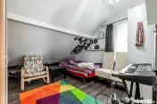 Casa este gata. Curtea este gata. Tu trebuie doar să te ... 