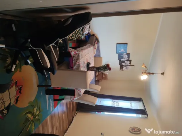 Vând apartament