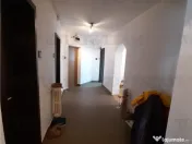 Universitatea Hyperion Calea -Calarasi cu loc de parcare 