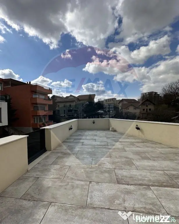 Casă de închiriat | 4 camere | Rooftop 60 mp | Andrei M...