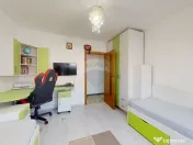 Apartament 3 camere, 2 băi, 2 parcări de vânzare zona ... 