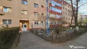 Apartament 3 camere, 2 băi, 2 parcări de vânzare zona ... 
