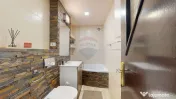 Apartament 3 camere, 2 băi, 2 parcări de vânzare zona ... 