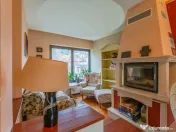 Casă individuală cu 7 camere lângă AFI Mall, ideală ... 