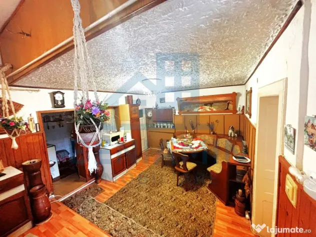 Casa-Central-Brasov-Sitei-Universitate-125mp-curte-280mp-...
