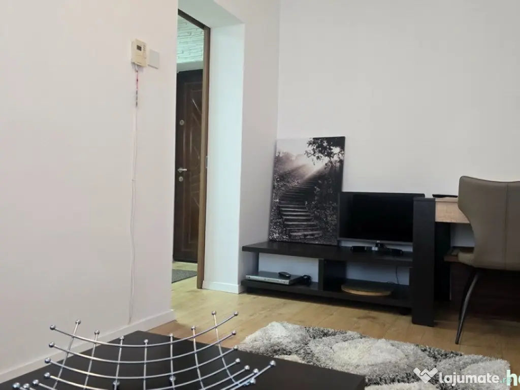 Apartament 3 camere in Deva, zona Piata- Kogalniceanu, et 1