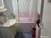 Apartament cu 3 camere de vanzare in Campina 