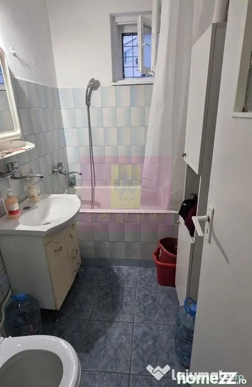 Apartament cu 3 camere de vanzare in Campina - Campina (Prahova)