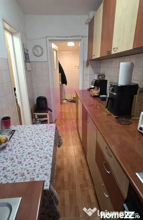 Apartament cu 3 camere de vanzare in Campina - Campina (Prahova)