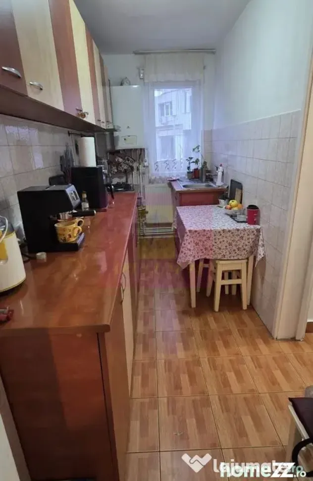 Apartament cu 3 camere de vanzare in Campina - Campina (Prahova)
