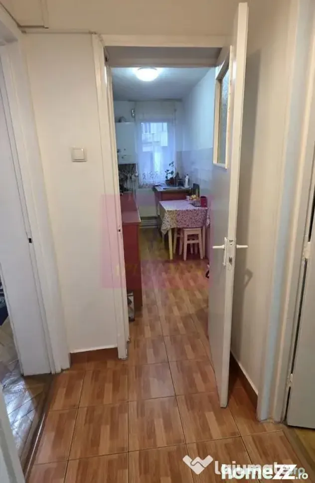 Apartament cu 3 camere de vanzare in Campina - Campina (Prahova)