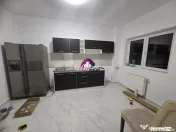 Apartament 3 camere de inchiriat, PARTER – destinat mun... 