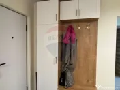 Apartament de inchiriat 3 camere plus Garaj complet RENOVAT 