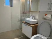 Apartament de inchiriat 3 camere plus Garaj complet RENOVAT 