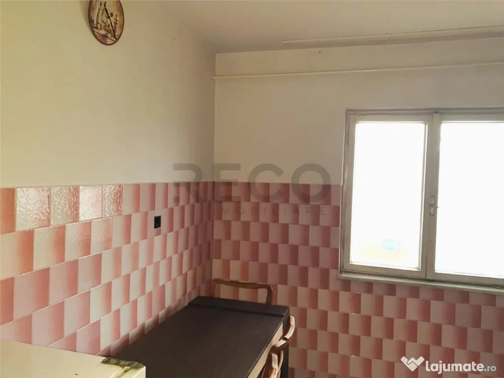 Apartament cu 3 camere zona Sovata, Rogerius